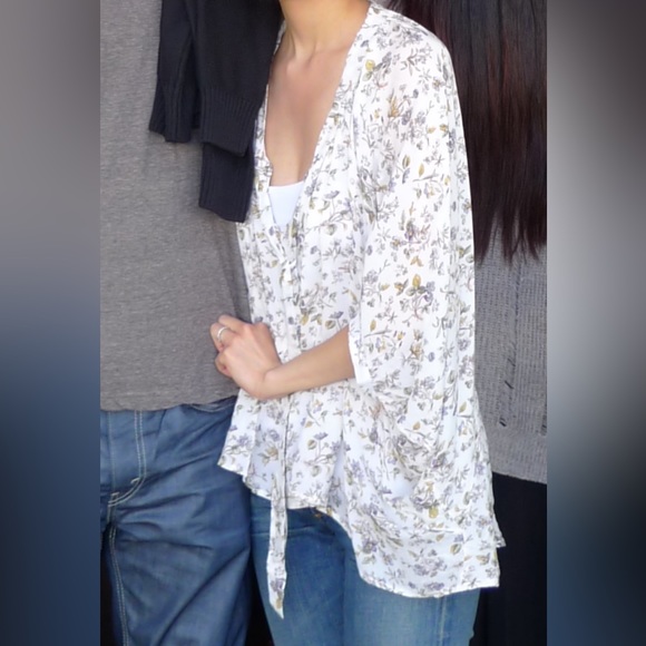 Lucca Couture flowy flowery top sz XS - Picture 2 of 7